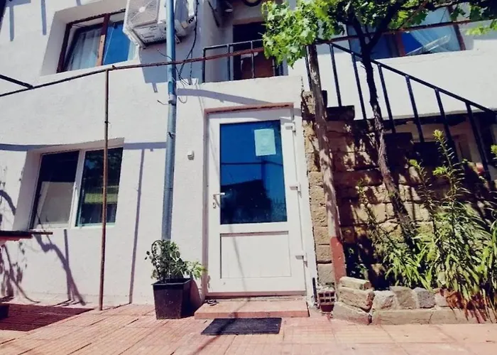 The Vinegarden With Private Terrace And Iconic Fortress Views & Old Town Charm *