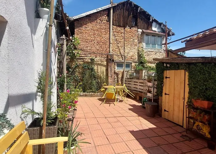 The Vinegarden With Private Terrace And Iconic Fortress Views & Old Town Charm *